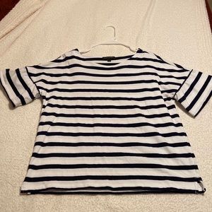 Banana republic ruffle sleeve top